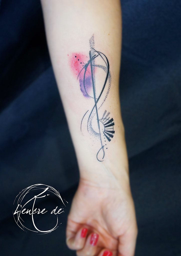 Tatouage Clef de sol musique – aquarelle Couleur – L&rsquo;Encre de K,&nbsp;Nantes